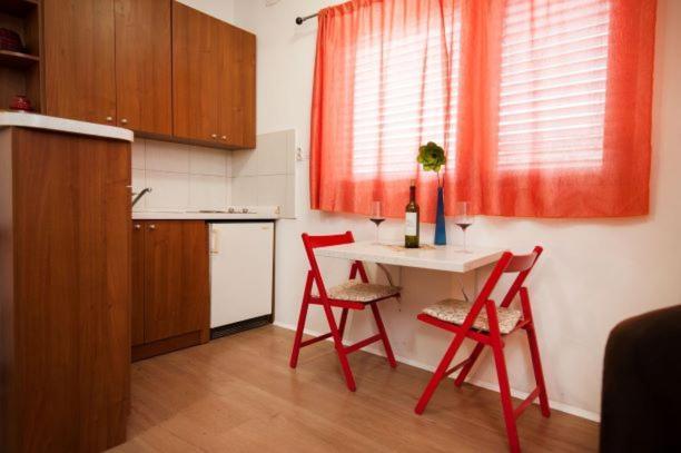 Centar 1 Private Room With Ensuite And Kitchenette Split Exterior photo