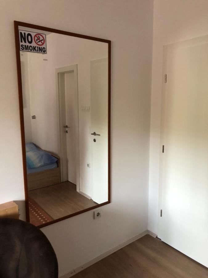 Centar 1 Private Room With Ensuite And Kitchenette Split Exterior photo