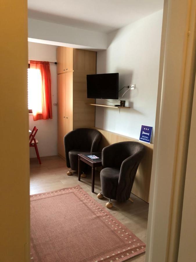 Centar 1 Private Room With Ensuite And Kitchenette Split Exterior photo